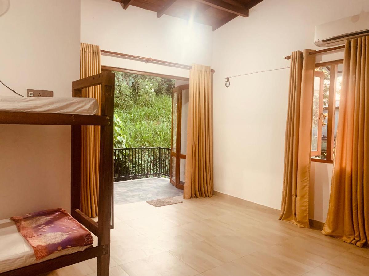 Jungle City Hostel กอลล์ ภายนอก รูปภาพ